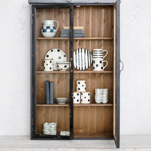 Set/2 Hand-Painted Plates with Linen Texture - Picture 3 of 4